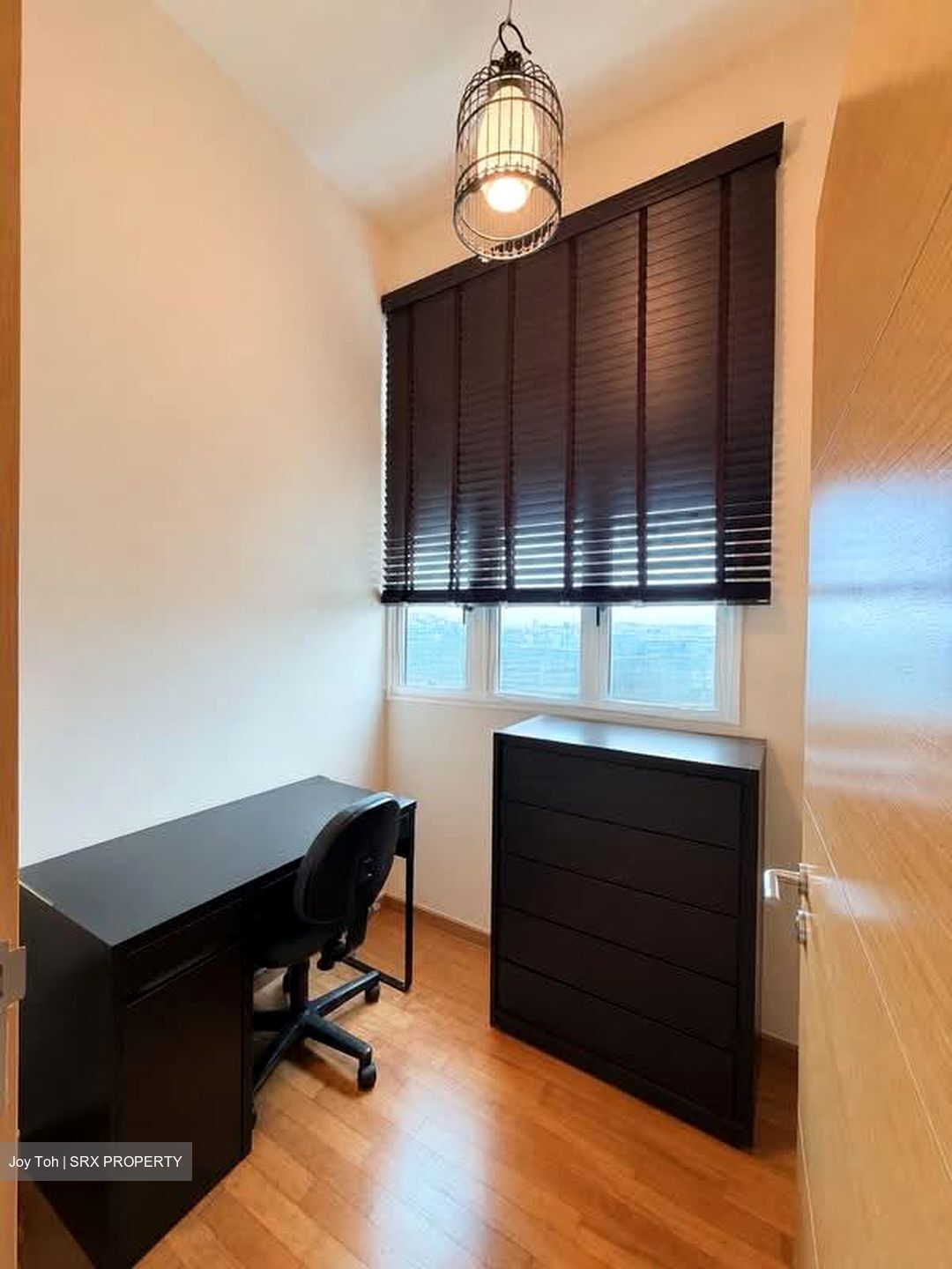 Vacanza @ East (D14), Condominium #574533071
